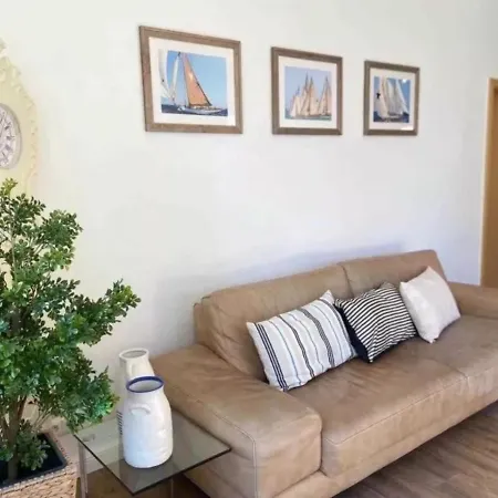 Ferienwohnung Am Hafen - Fuer 8 Personen Lejlighed